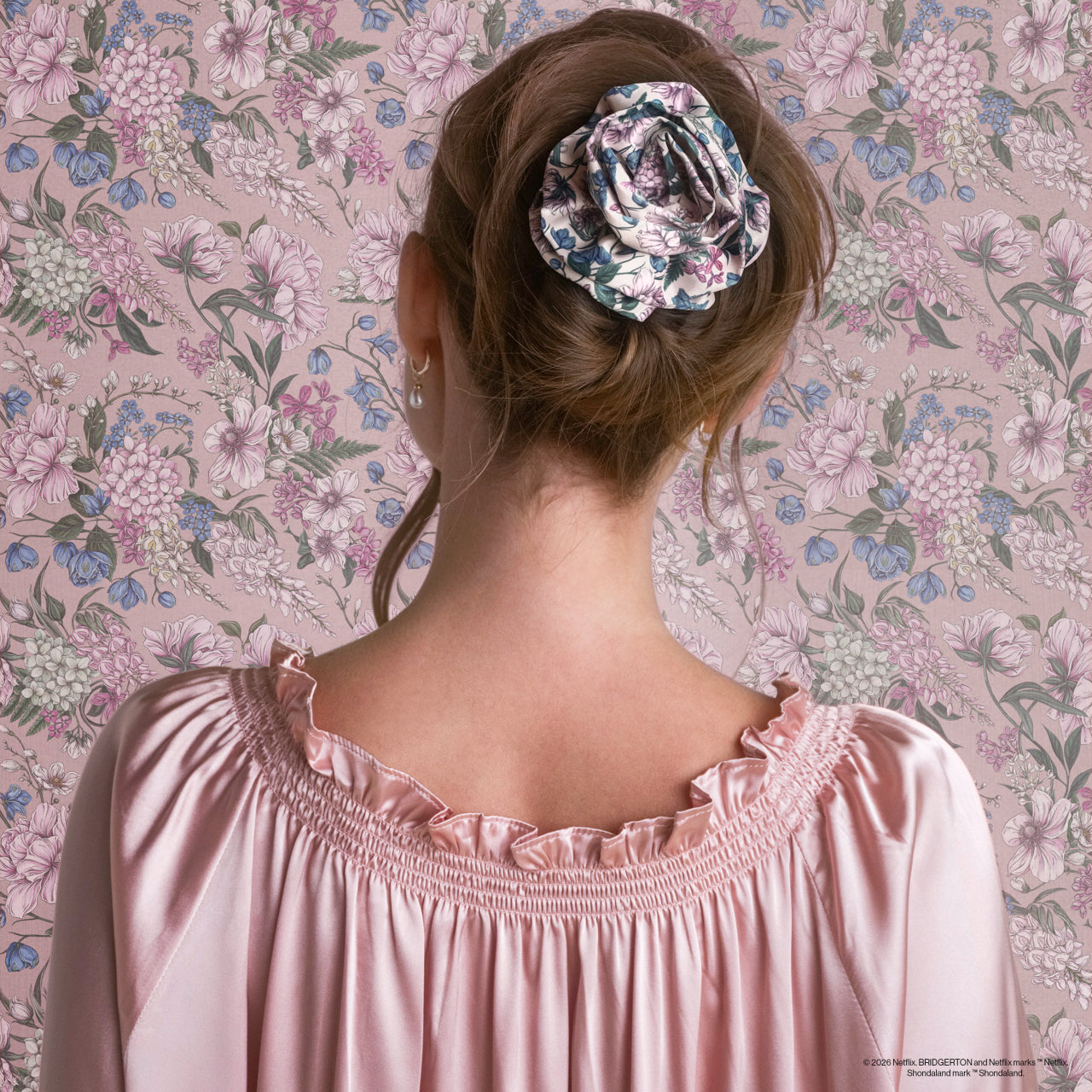 507415-BridgertonxKitsch-SatinRosetteMediumFlatCloudClip-Wisteria-Model-1-1280x1280px-1.jpg