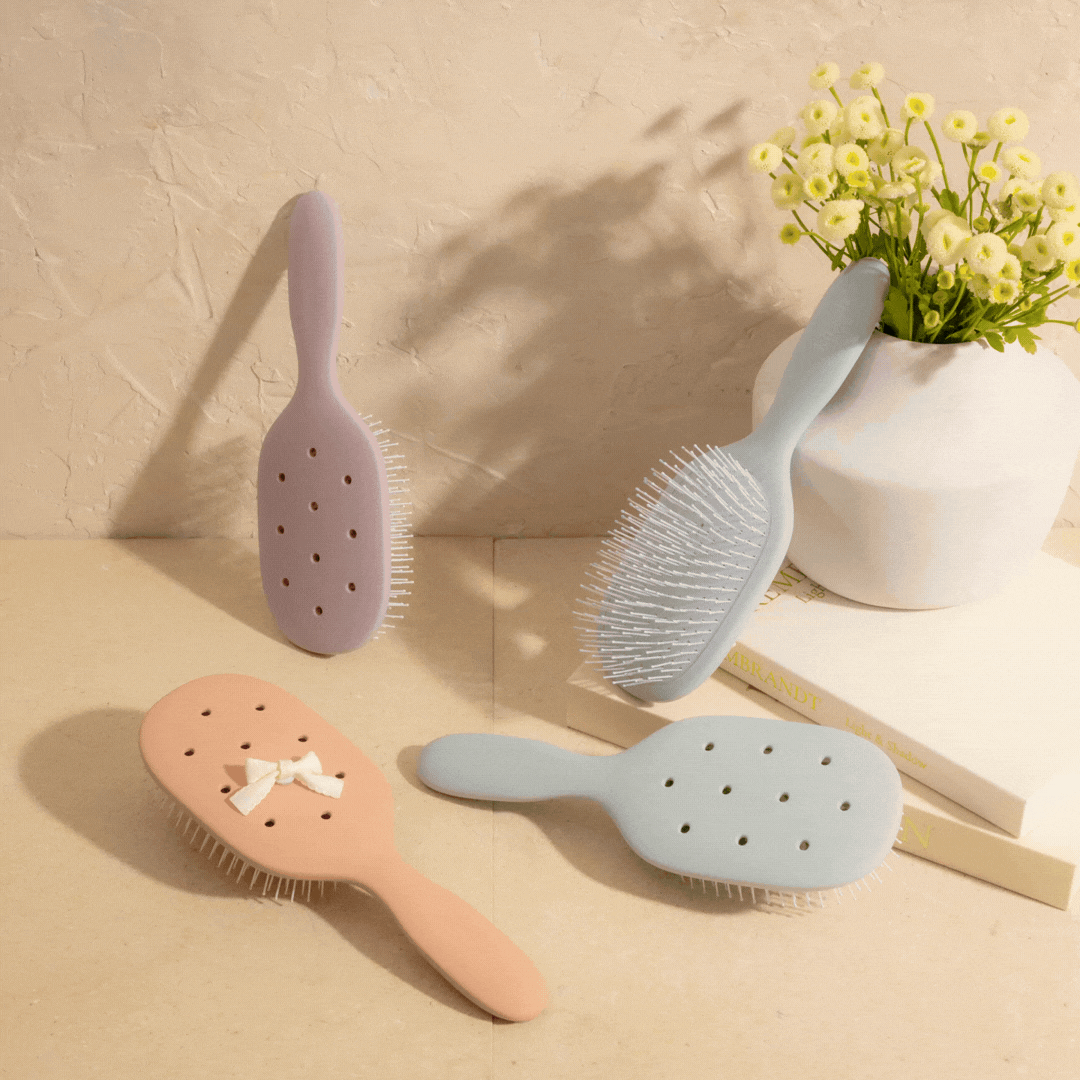 511214-508344-511207-KitschPopTM-PaddleBrush-Pro-1x1-2.gif