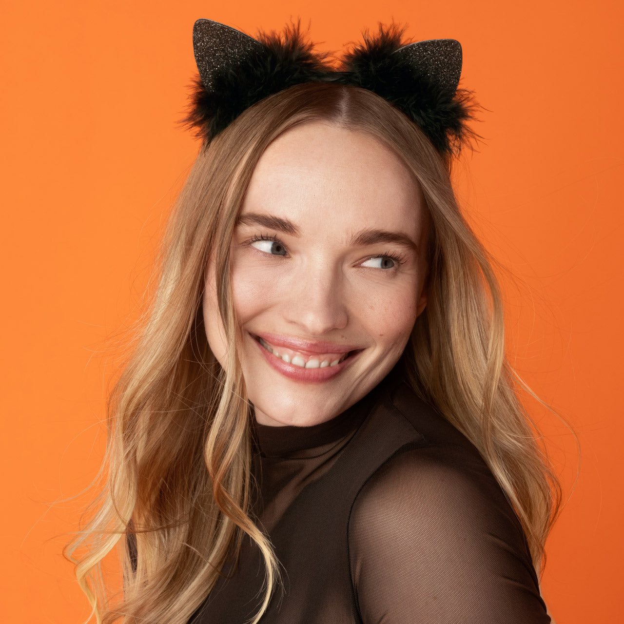 513188-Halloween-SatinCatEarsHeadband-BlackGlitter-Model-1280x1280px-1.jpg