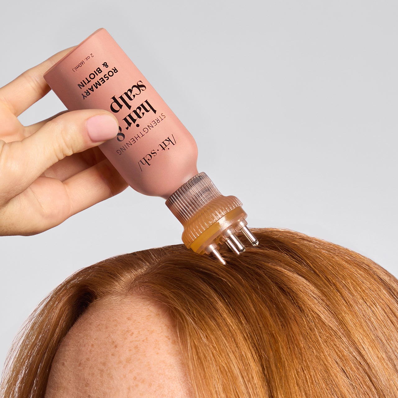 67830-60633-Scalp_HairOilApplicator-Terracotta-Model-Consumables-3-1280x1280-2.jpg