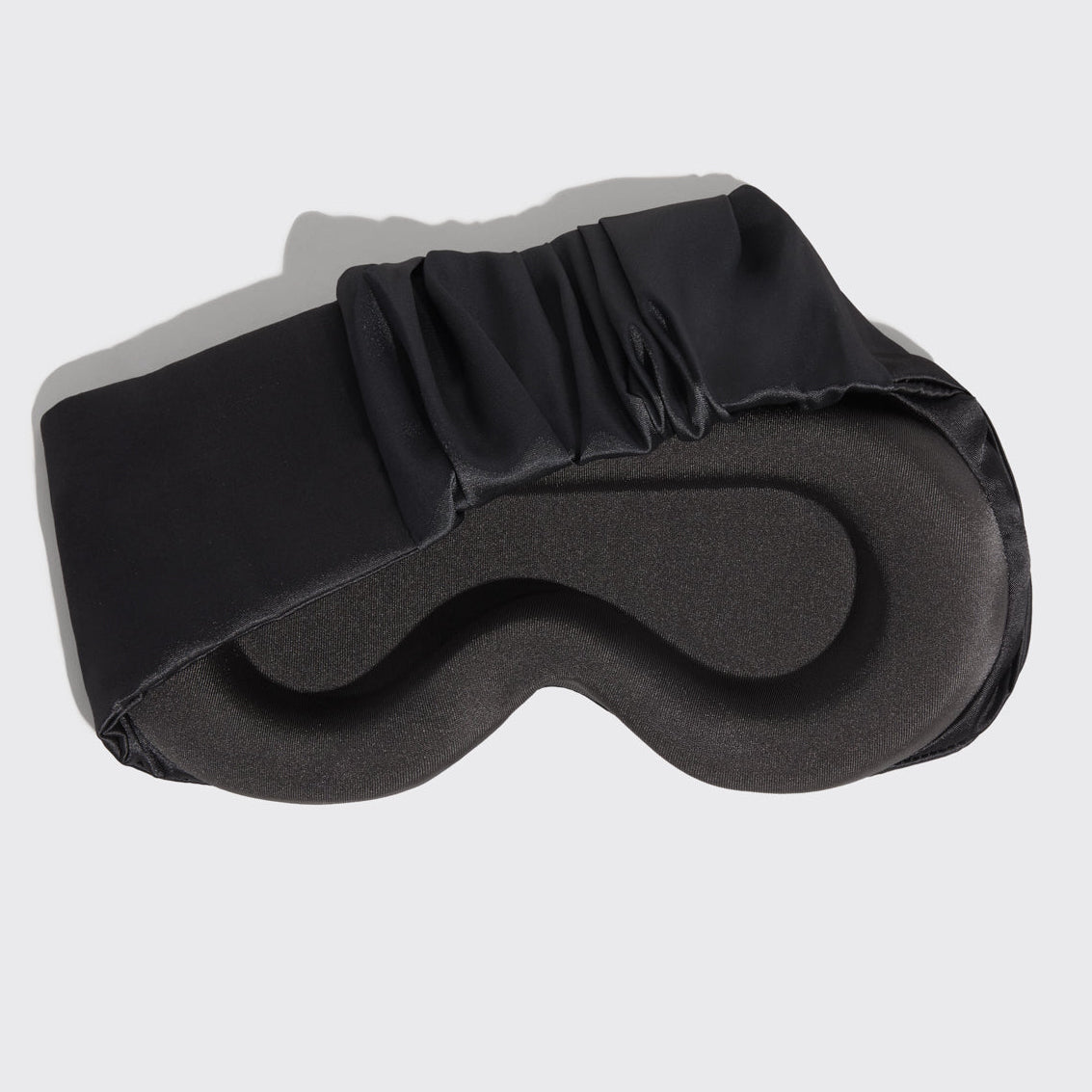 69131-ContourPillowEyeMask-Charcoal-Sleep-2-1280x1280px.jpg